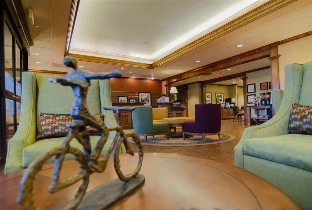 Hampton Inn Saint Robert Beltér fotó