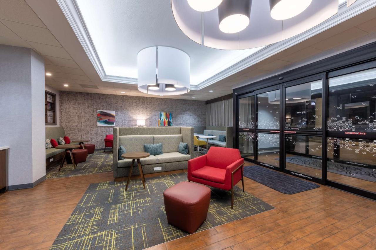 Hampton Inn Saint Robert Kültér fotó