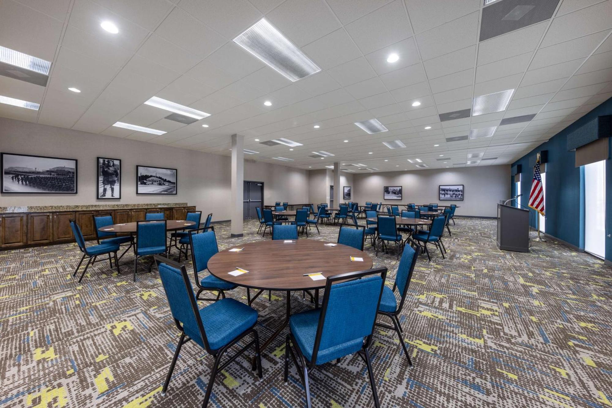 Hampton Inn Saint Robert Kültér fotó